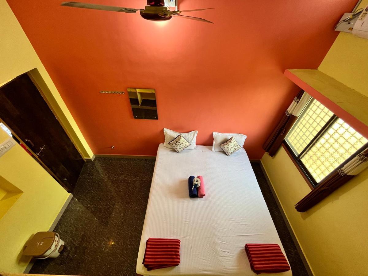 Vaibhav Home Stay Hampi Eksteriør bilde