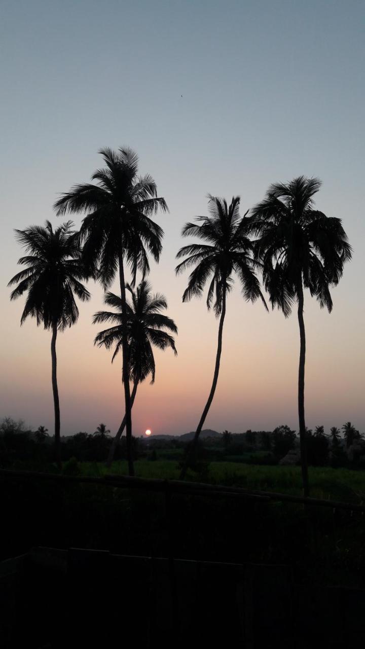 Vaibhav Home Stay Hampi Eksteriør bilde