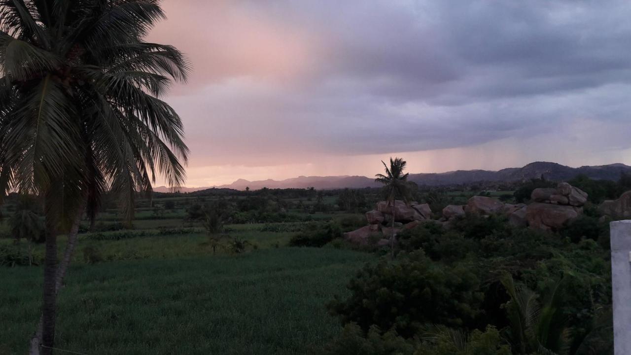 Vaibhav Home Stay Hampi Eksteriør bilde